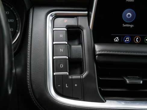 Used 2021 Chevrolet Tahoe LT w/ LT Signature Package AWD/4WD image 25