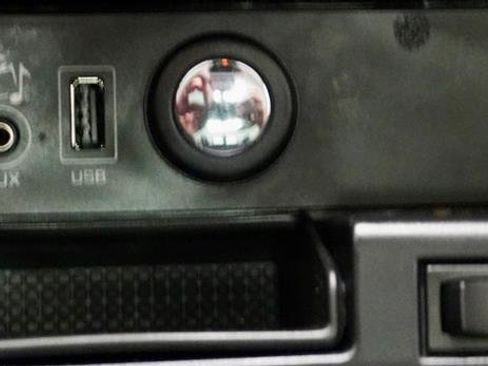 Used 2014 Land Rover Range Rover Sport HSE image 29