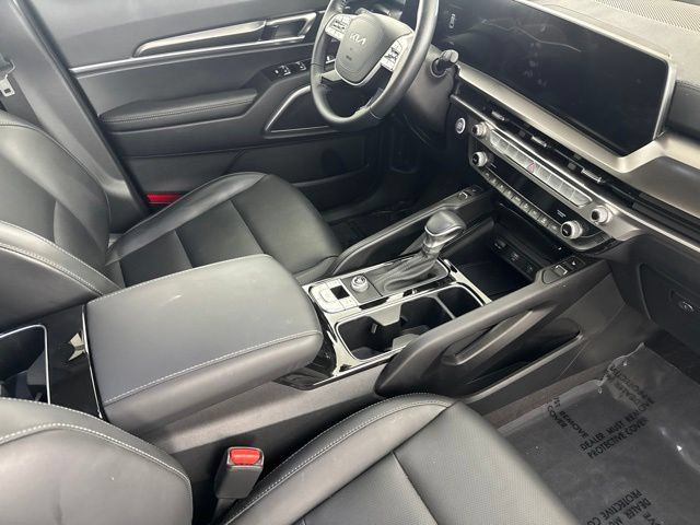 Certified 2025 Kia Telluride S FWD image 23