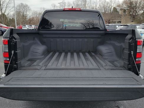Used 2022 Nissan Frontier SV image 47
