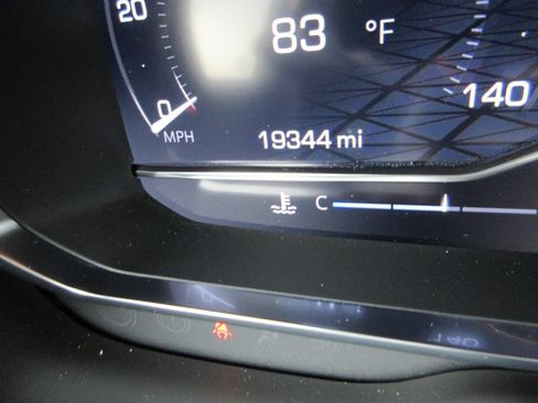 Used 2024 GMC Yukon SLT w/ SLT Luxury Package AWD/4WD image 35