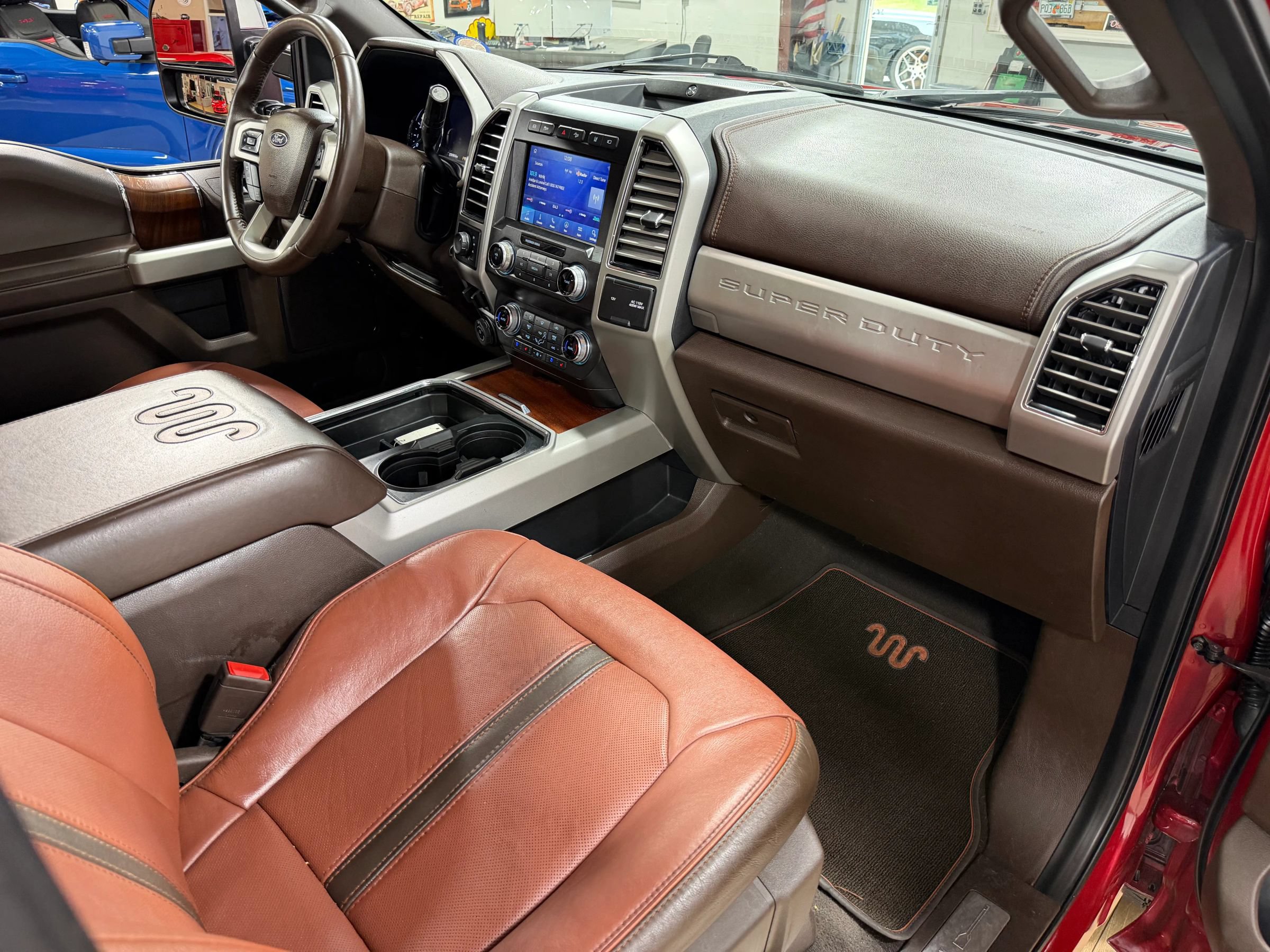 Used 2021 Ford F350 King Ranch w/ King Ranch Ultimate Package AWD/4WD image 23