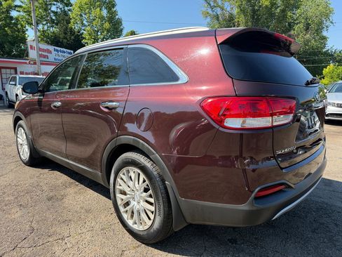 Used 2016 Kia Sorento EX FWD image 7