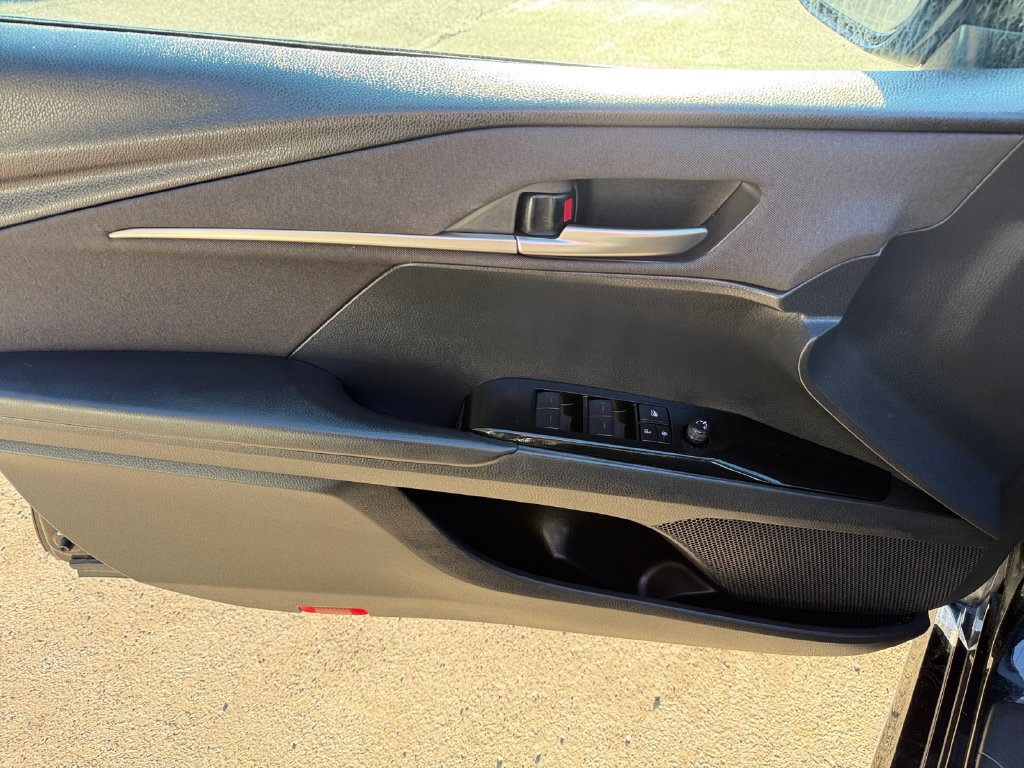 Used 2026 Toyota Camry LE AWD/4WD image 26