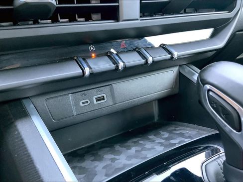 Certified 2024 Chevrolet Colorado LT w/ LT Convenience Package RWD image 34