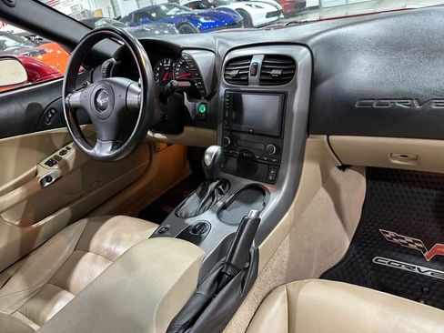 Used 2006 Chevrolet Corvette Coupe w/ Preferred Equipment Group RWD image 14