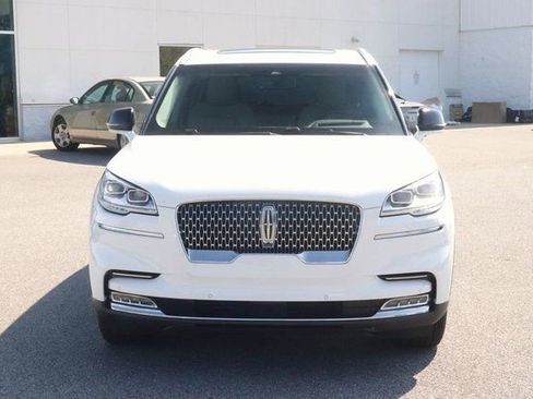 Used 2022 Lincoln Aviator Reserve w/ Equipment Group 201A image 2