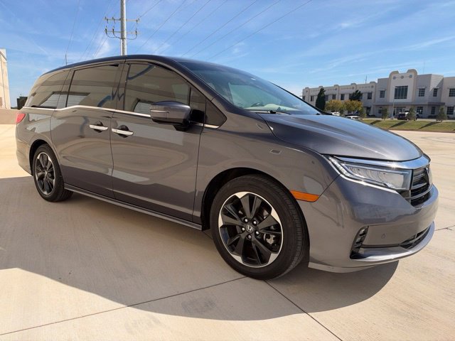 Used 2024 Honda Odyssey Elite image 3