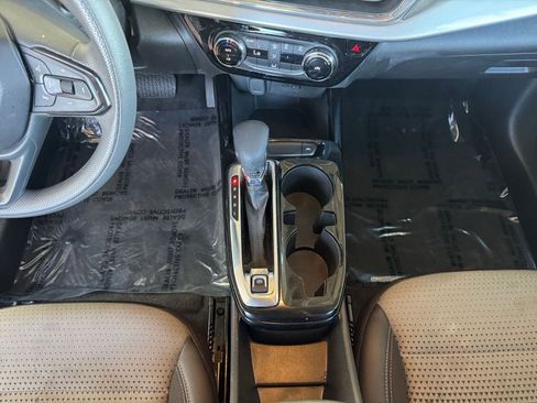 Used 2025 Chevrolet Trax LT image 39