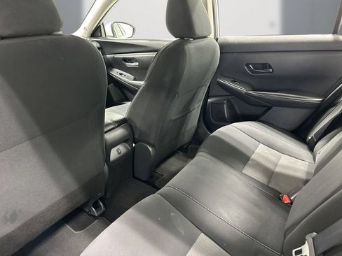 Used 2024 Nissan Sentra SV FWD image 15