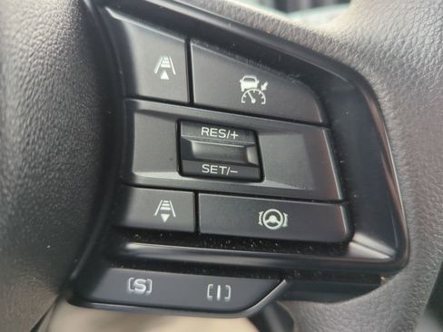 Used 2026 Subaru Crosstrek 2.0i Premium image 17