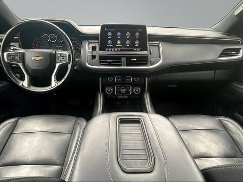 Used 2021 Chevrolet Suburban LT w/ LT Signature Package AWD/4WD image 7