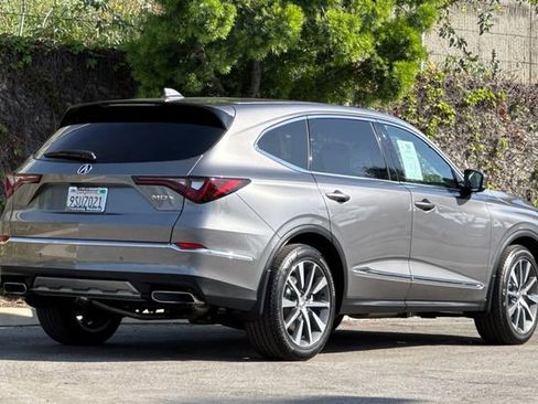 Used 2025 Acura MDX Technology Package image 4