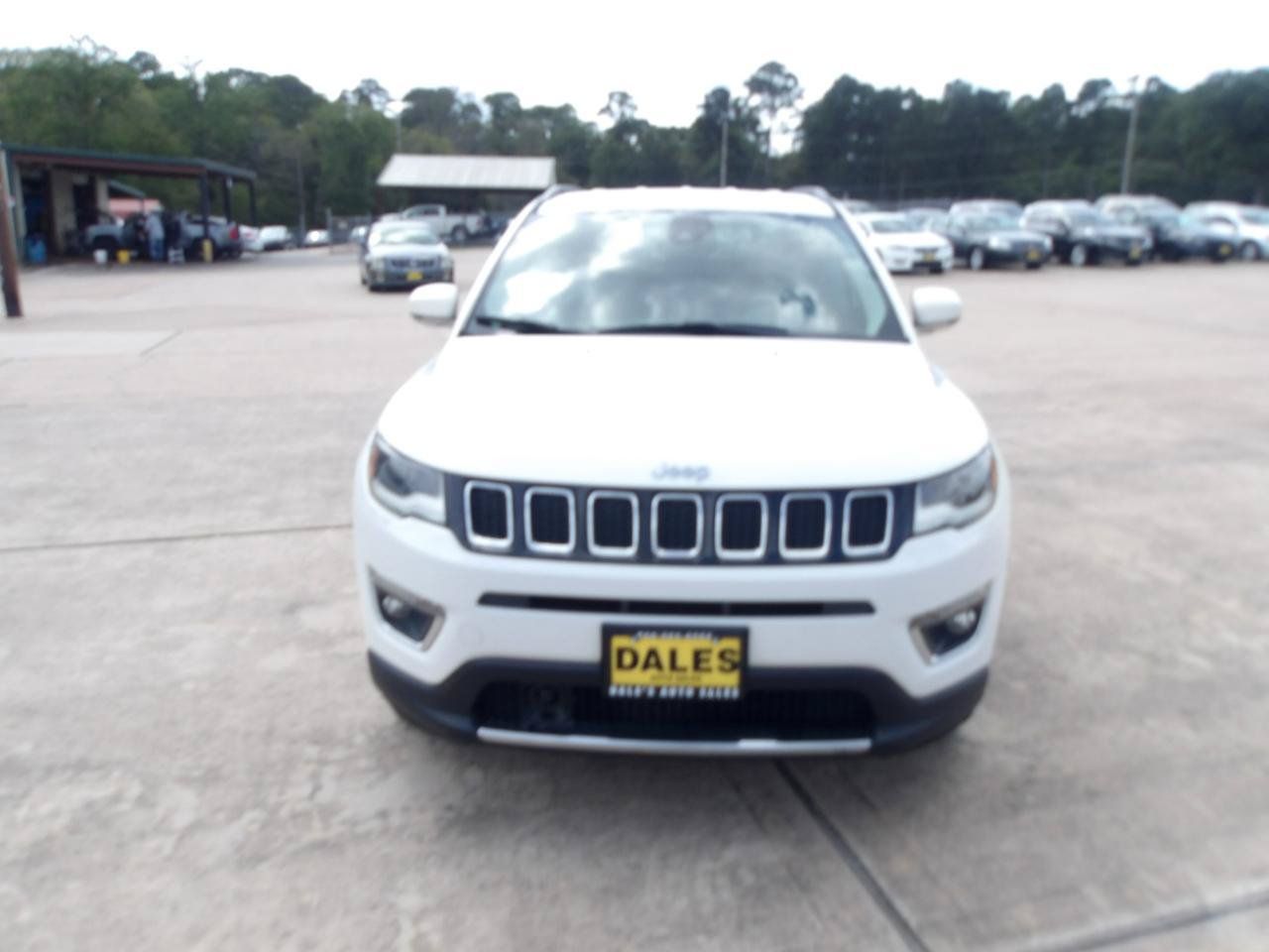 Used 2018 Jeep Compass Limited w/ Navigation Group FWD image 3