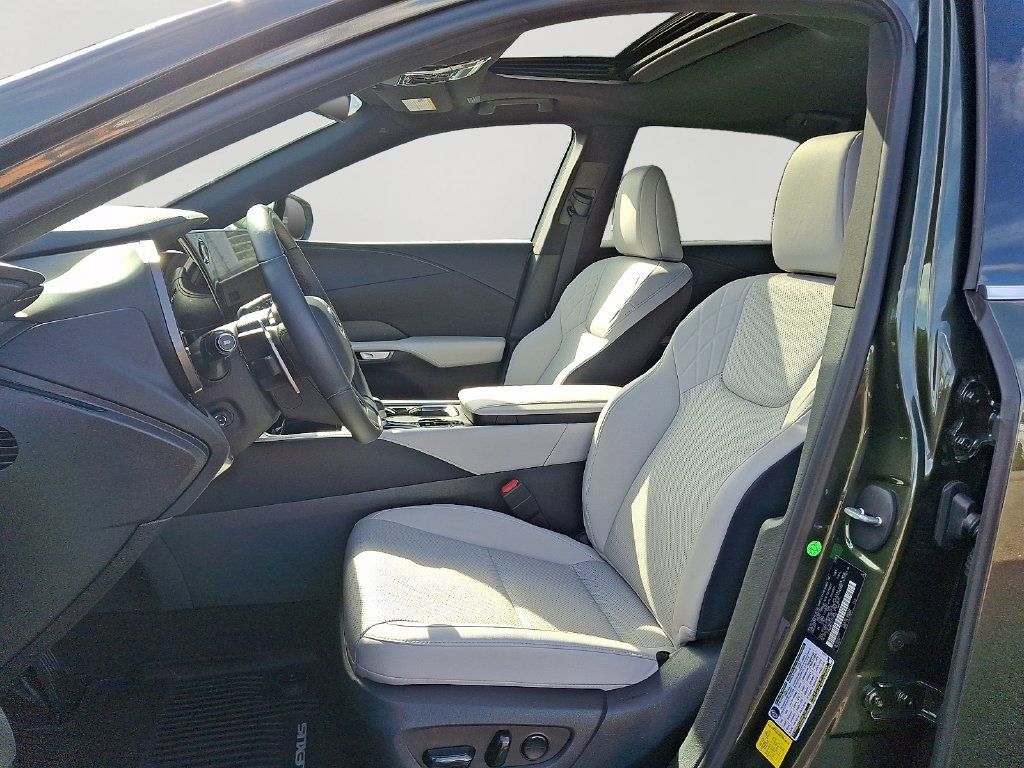 Used 2026 Lexus RX 350 Premium w/ All Season Protection Package AWD/4WD image 14
