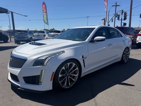 Used 2016 Cadillac CTS V w/ Luxury Package RWD image 4