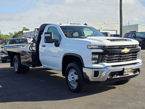 Used 2024 Chevrolet Silverado 3500 W/T w/ WT Convenience Package image 3