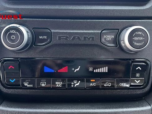 Used 2025 RAM ProMaster 2500 w/ Convenience Group FWD image 28