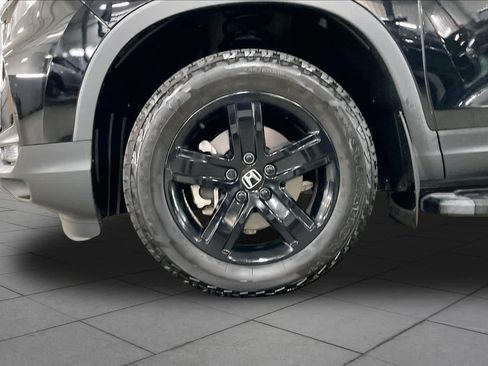 Used 2023 Honda Ridgeline Black Edition image 11