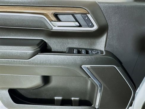 Certified 2025 Chevrolet Silverado 1500 LT image 16