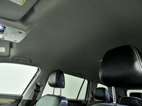 Certified 2024 Volkswagen Atlas SE image 7