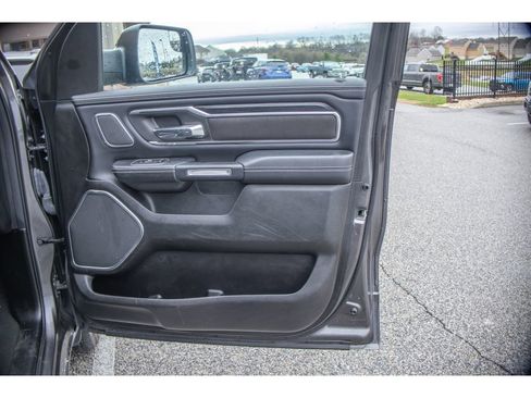 Used 2023 RAM 1500 Laramie AWD/4WD image 14