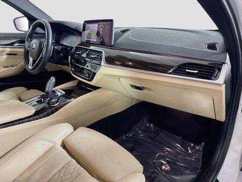 Used 2023 BMW 530i w/ Executive Package RWD image 30