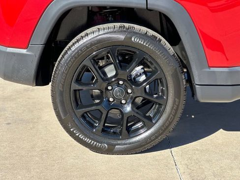 New 2026 Jeep Compass Latitude image 30