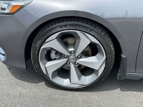 Used 2019 Honda Accord Touring image 28