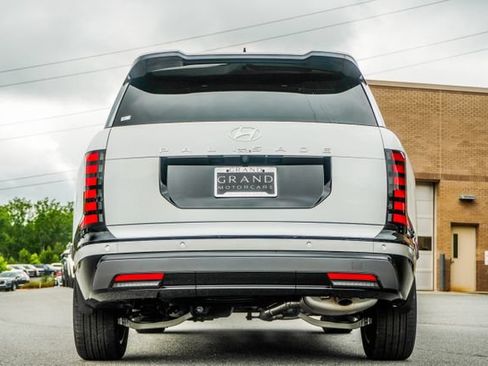 New 2026 Hyundai Palisade Limited FWD image 12