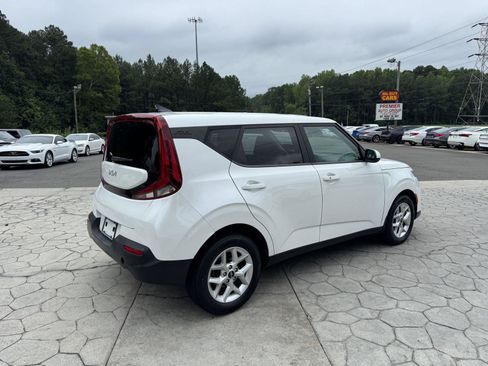 Used 2022 Kia Soul S FWD image 12