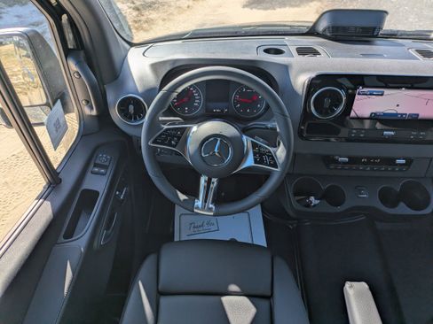 New 2026 Mercedes-Benz Sprinter 2500 image 17