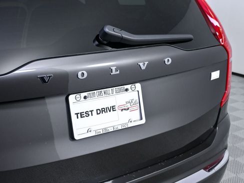 Certified 2024 Volvo XC90 T8 Ultimate AWD/4WD image 42