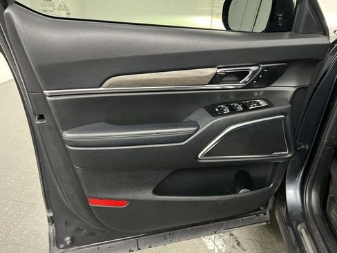 Used 2022 Kia Telluride SX w/ Nightfall Edition Package AWD/4WD image 23