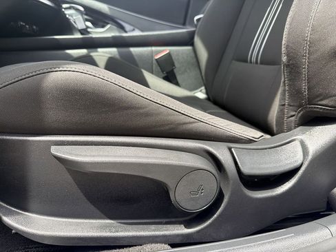 Used 2023 Hyundai Elantra SEL w/ Convenience Package FWD image 14
