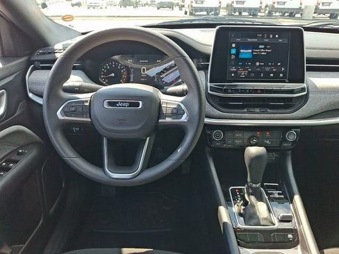 Used 2025 Jeep Compass Sport AWD/4WD image 11