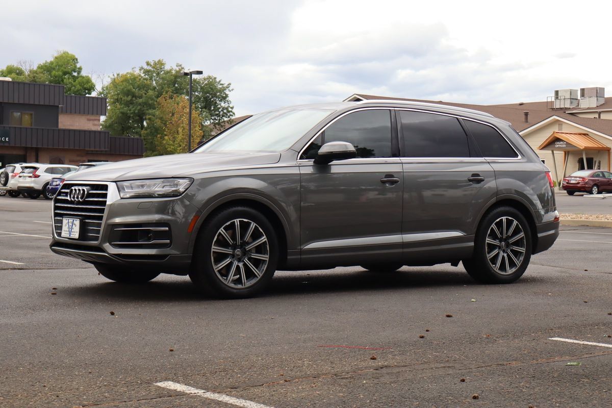 Used 2017 Audi Q7 3.0T Prestige AWD/4WD image 11