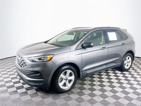 Used 2022 Ford Edge SE image 4