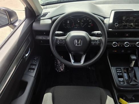 Used 2025 Honda CR-V LX image 12