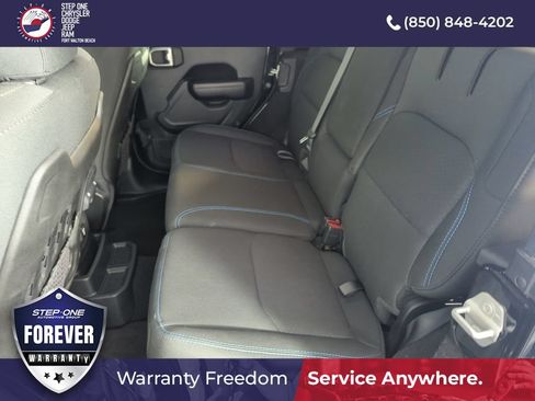 Used 2023 Jeep Wrangler Unlimited Rubicon 4xe AWD/4WD image 26