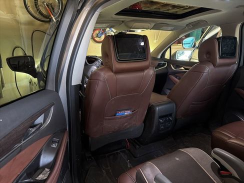 Used 2019 Buick Enclave Avenir w/ Avenir Technology Package image 3