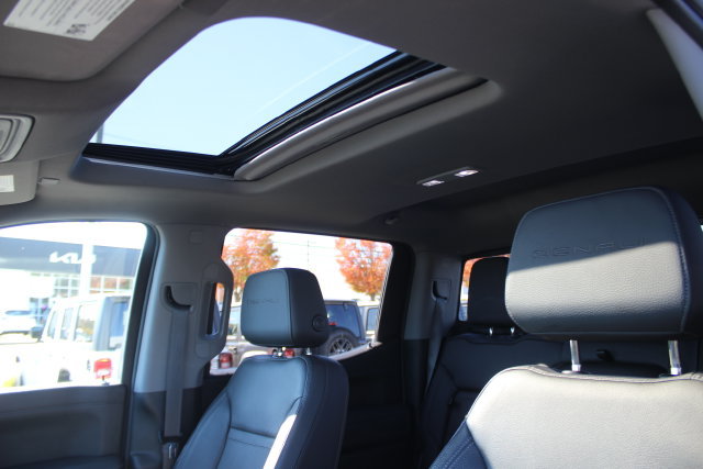 Used 2021 GMC Sierra 1500 Denali AWD/4WD image 23