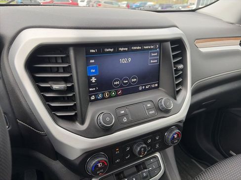 Used 2023 GMC Acadia SLE w/ Driver Convenience Package AWD/4WD image 9