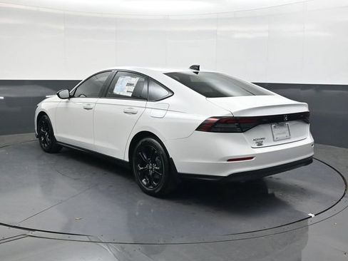 New 2025 Honda Accord SE image 6