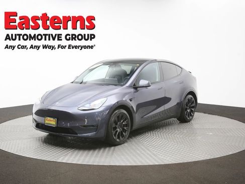 Used 2022 Tesla Model Y Long Range image 50