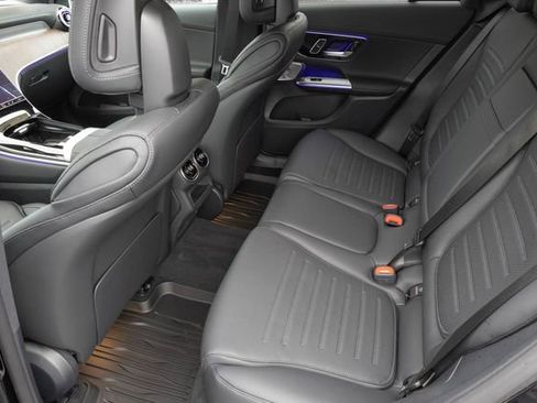 New 2026 Mercedes-Benz GLC 300 4MATIC image 17