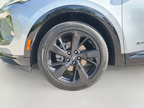 Used 2025 Buick Envision Sport Touring AWD/4WD image 42