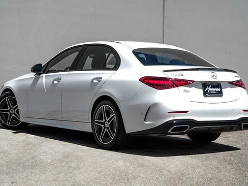 Used 2022 Mercedes-Benz C 300 4MATIC Sedan image 11