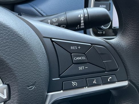 New 2025 Nissan Versa SV w/ Trunk Package image 22