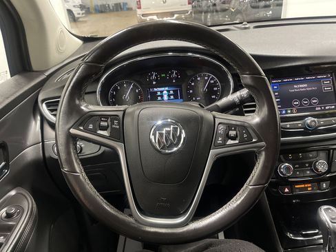 Used 2022 Buick Encore Preferred w/ Safety Package AWD/4WD image 30